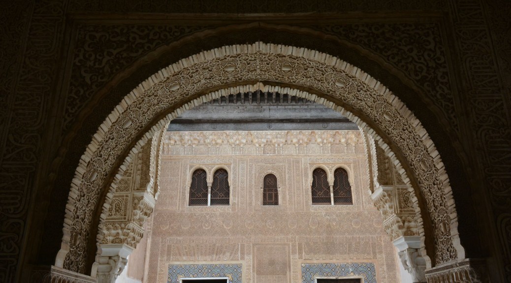 Images of Alhambra: Photo by Eduardo Libby