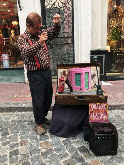 Street puppeteer in San Telmo, Buenos Aires. Photo by Eduardo Libby